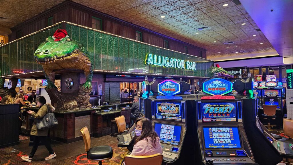 Alligator Bar