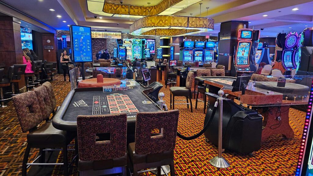 Golden Nugget Tables